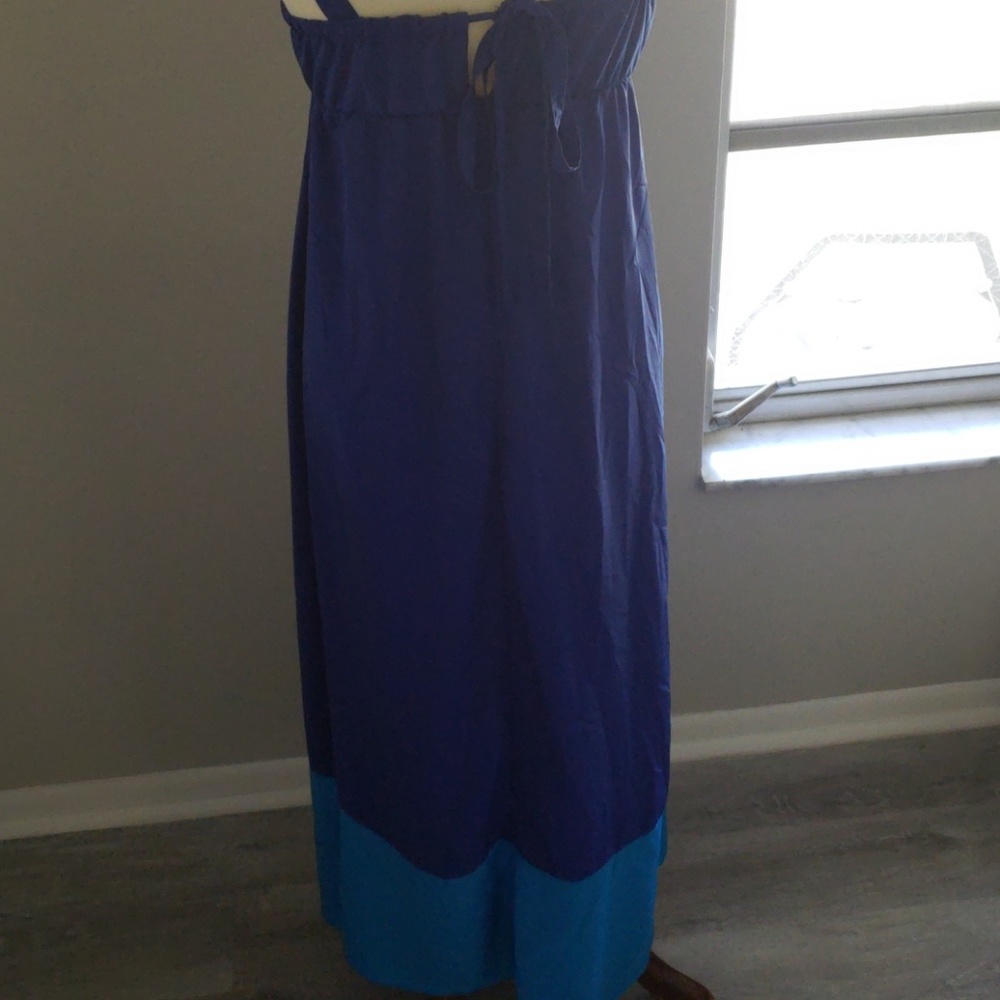 Dress pit to pit 15" - Picture 2 of 3